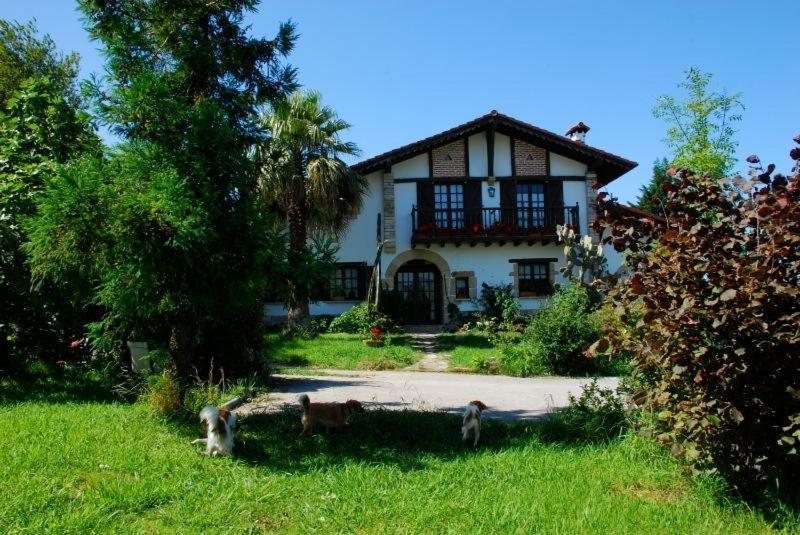 Gasthaus Casa Rural Iketxe Hondarribia Exterior foto