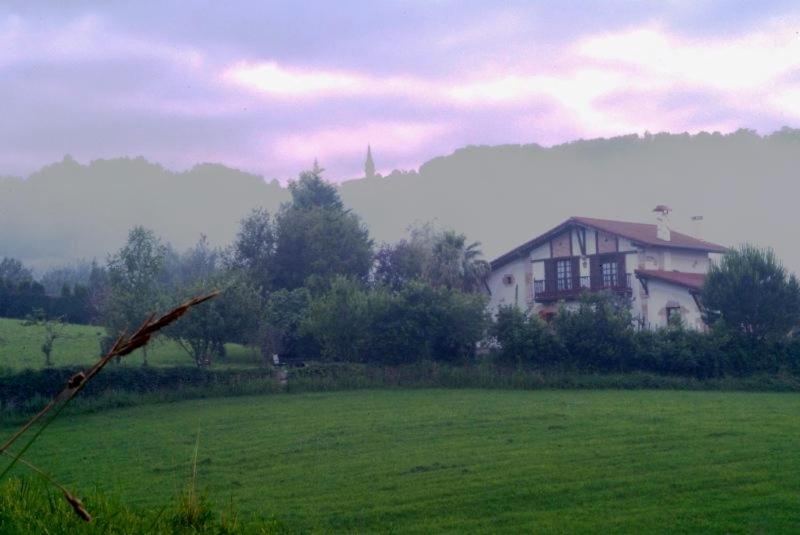 Gasthaus Casa Rural Iketxe Hondarribia Exterior foto