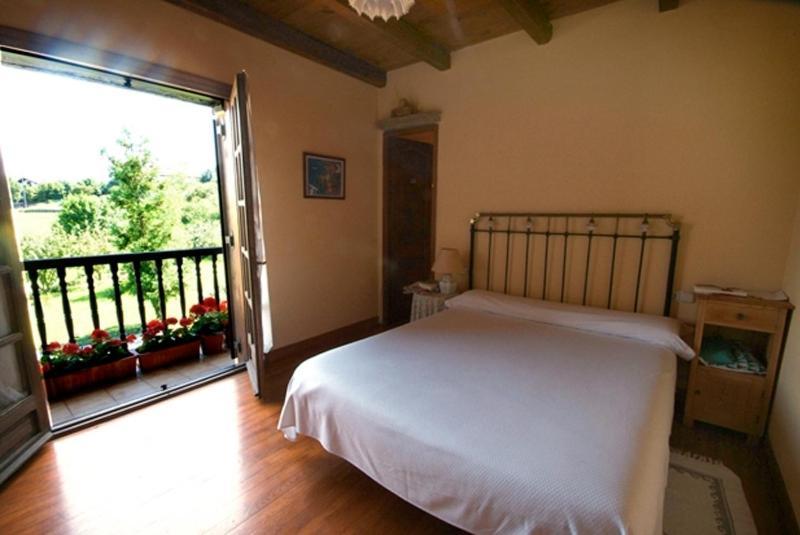 Gasthaus Casa Rural Iketxe Hondarribia Zimmer foto